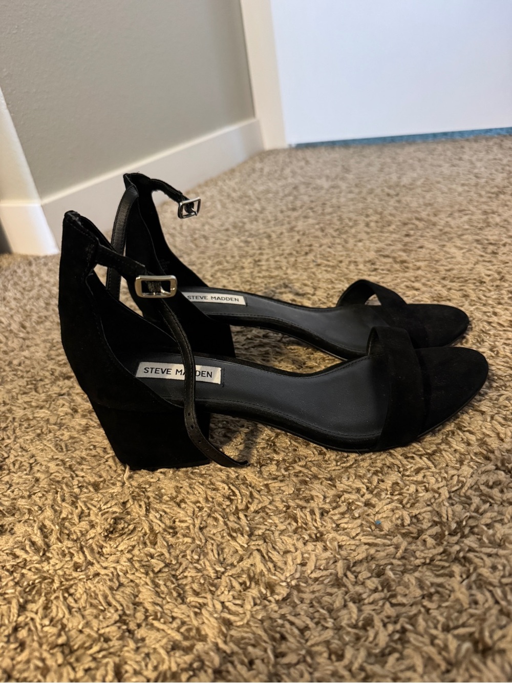 Steve Madden Short Black Suede Heels Size 10